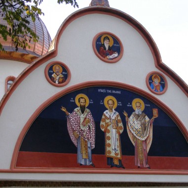 Biserica Sfinții Trei Ierarhi - Gruiul Lupului